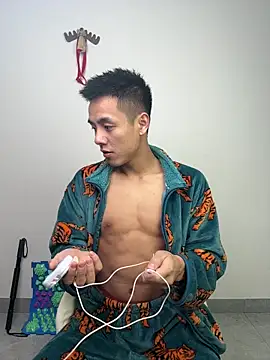 Snapshot of TOYOTA-01 chatting on 02/11/26, 04:56 TOYOTA-01 online show from 02/11/26, 04:56