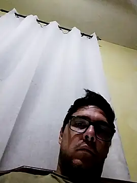 Snapshot of Erbst_Morni chatting on 01/15/26, 11:04 Erbst Morni online show from 01/15/26, 11:04