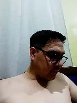 Snapshot of Erbst_Morni chatting on 02/04/26, 12:44 Erbst Morni online show from 02/04/26, 12:44