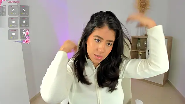 Snapshot of Sussan_Monroe chatting on 02/11/26, 08:52 Sussan Monroe online show from 02/11/26, 08:52