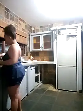 Snapshot of ThiqueAssKitty chatting on 02/06/26, 06:22 ThiqueAssKitty online show from 02/06/26, 06:22