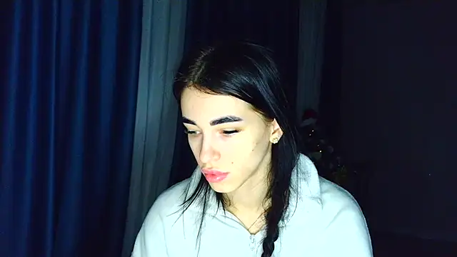 Snapshot of Vlada_Elfie chatting on 01/17/26, 03:17 Vlada Elfie online show from 01/17/26, 03:17