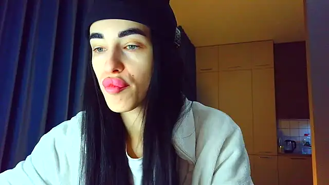 Snapshot of Vlada_Elfie chatting on 01/18/26, 03:38 Vlada Elfie online show from 01/18/26, 03:38