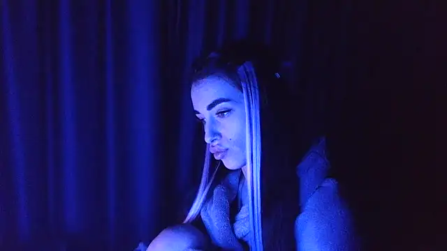 Snapshot of Vlada_Elfie chatting on 02/02/26, 08:51 Vlada Elfie online show from 02/02/26, 08:51