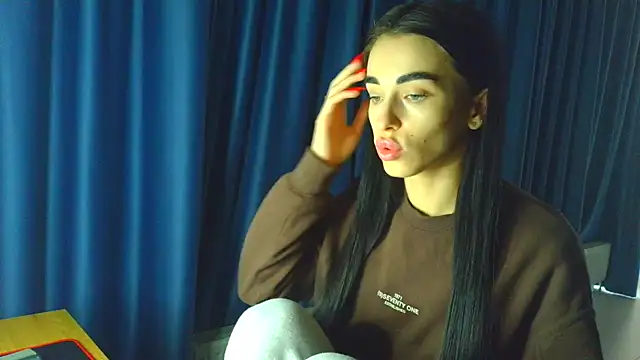 Snapshot of Vlada_Elfie chatting on 02/15/26, 12:36 Vlada Elfie online show from 02/15/26, 12:36