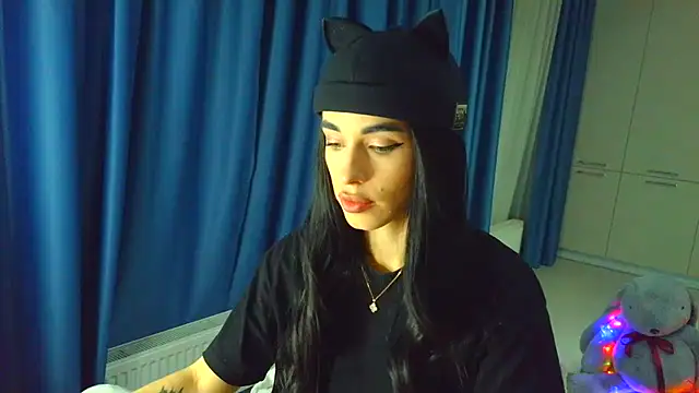 Snapshot of Vlada_Elfie chatting on 02/22/26, 04:16 Vlada Elfie online show from 02/22/26, 04:16