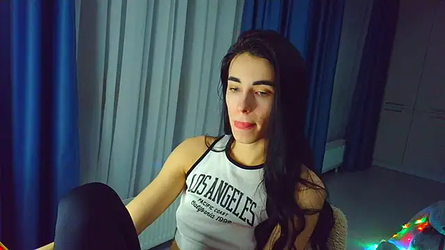 Snapshot of Vlada_Elfie chatting on 02/23/26, 04:04 Vlada Elfie online show from 02/23/26, 04:04