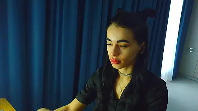 Snapshot of Vlada_Elfie chatting on 03/03/26, 02:34 Vlada Elfie online show from 03/03/26, 02:34