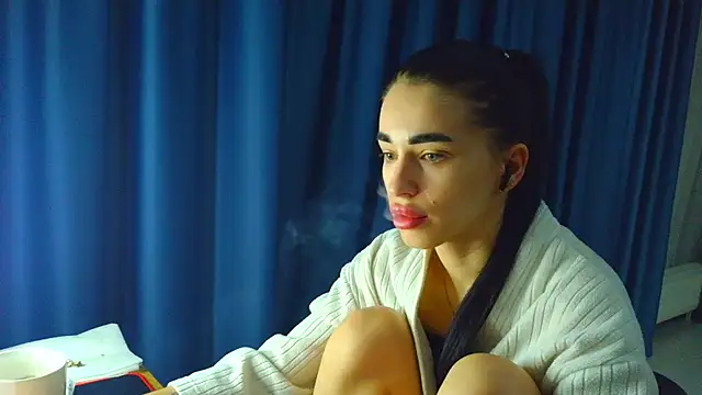 Snapshot of Vlada_Elfie chatting on 03/09/26, 06:45 Vlada Elfie online show from 03/09/26, 06:45