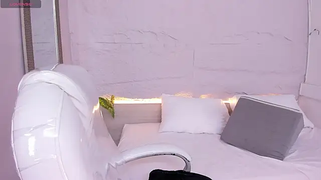 Snapshot of lanna_18_ chatting on 07/03/26, 11:49 lanna 18 online show from 07/03/26, 11:49
