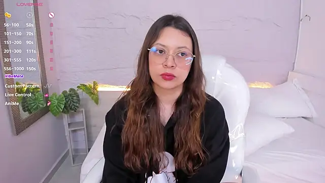 Snapshot of lanna_18_ chatting on 07/06/26, 03:03 lanna 18 online show from 07/06/26, 03:03