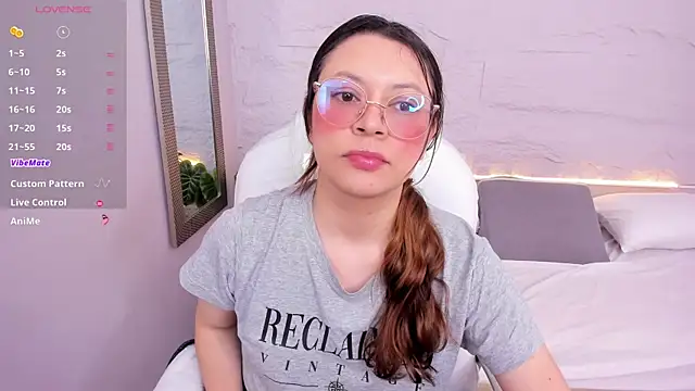 Snapshot of lanna_18_ chatting on 07/14/26, 12:00 lanna 18 online show from 07/14/26, 12:00