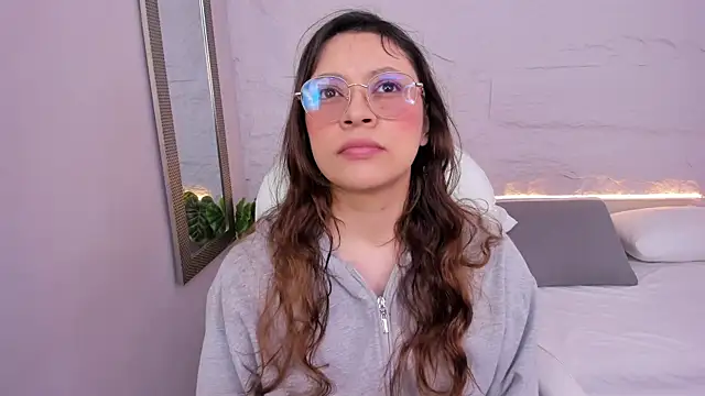Snapshot of lanna_18_ chatting on 07/20/26, 01:13 lanna 18 online show from 07/20/26, 01:13