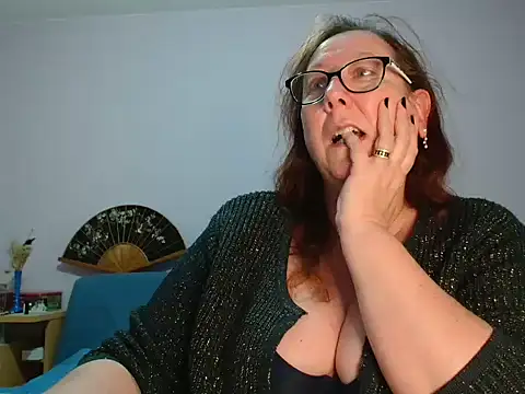 xmyriamx online show from 04/04/26, 08:23