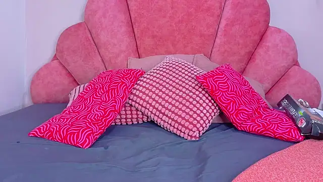 AmberStonne   online show from 04/21/26, 03:02