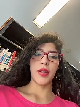 Snapshot of dani_bela chatting on 05/05/26, 10:29 dani bela online show from 05/05/26, 10:29
