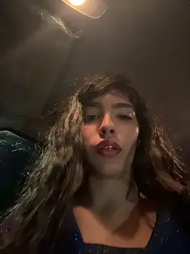 Snapshot of dani_bela chatting on 05/15/26, 11:23 dani bela online show from 05/15/26, 11:23