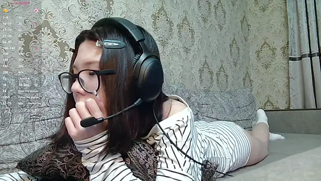 AprilOnilll online show from 04/24/26, 05:15