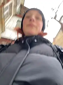 Lily Viola online show from 02/04/26, 08:20