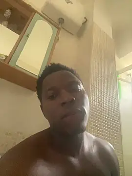 Snapshot of Bigchocco chatting on 05/26/26, 01:29 Bigchocco online show from 05/26/26, 01:29