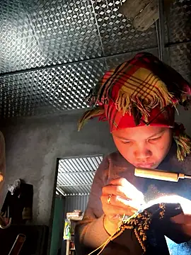 Minhkhue121 online show from 01/10/26, 05:31