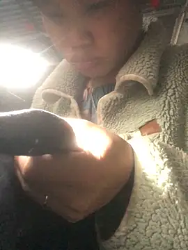 Minhkhue121 online show from 03/05/26, 06:09