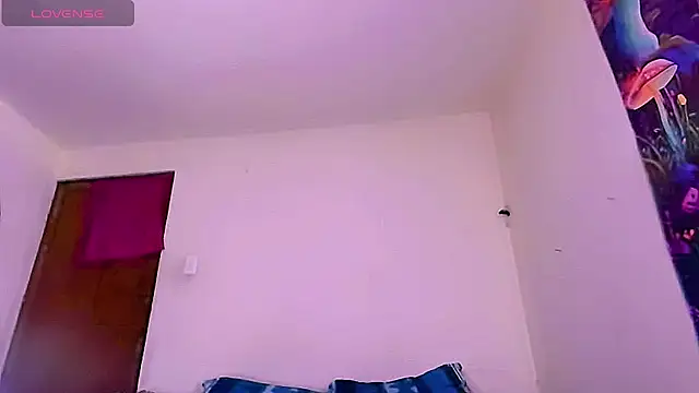 AmyRocket666 online show from 04/09/26, 11:54