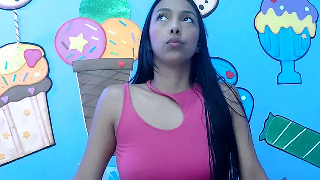 skinnysexzara18 online show from 01/18/26, 01:42