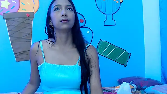 skinnysexzara18 online show from 02/10/26, 01:32