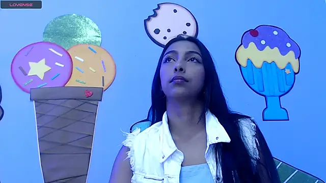 skinnysexzara18 online show from 03/01/26, 02:13