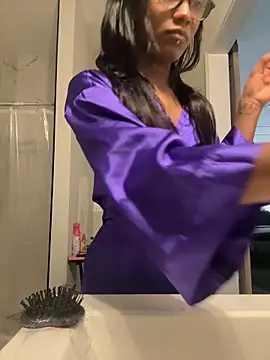 xouniq online show from 03/07/26, 03:42