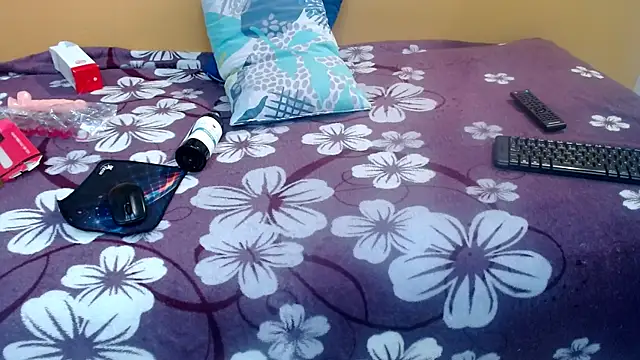 marcelasweet457 online show from 04/23/26, 01:46