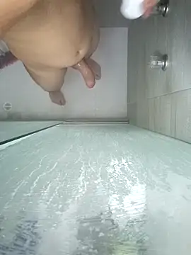 Snapshot of andreslo2026 chatting on 02/22/26, 10:30 andreslo2026 online show from 02/22/26, 10:30