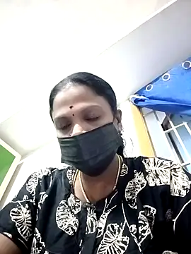 Snapshot of Tamil_Maha69 chatting on 05/05/26, 12:29 Tamil Maha69 online show from 05/05/26, 12:29
