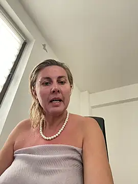 Amelia9798 online show from 01/10/26, 08:27