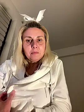 Amelia9798 online show from 01/14/26, 07:52