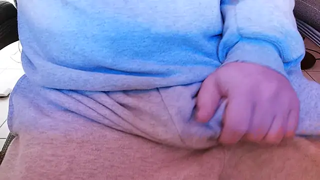 Snapshot of Dominic2295 chatting on 02/01/26, 07:07 Dominic2295 online show from 02/01/26, 07:07