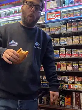 Snapshot of Dominic2295 chatting on 02/13/26, 05:03 Dominic2295 online show from 02/13/26, 05:03