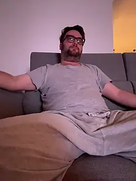 Snapshot of Dominic2295 chatting on 02/21/26, 04:46 Dominic2295 online show from 02/21/26, 04:46