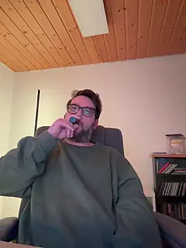 Snapshot of Dominic2295 chatting on 02/22/26, 07:40 Dominic2295 online show from 02/22/26, 07:40