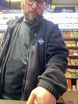 Snapshot of Dominic2295 chatting on 02/23/26, 05:16 Dominic2295 online show from 02/23/26, 05:16