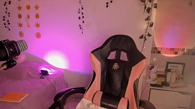 Pisces angel online show from 02/23/26, 02:20