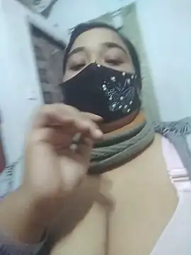 momo loves online show from 02/06/26, 03:33