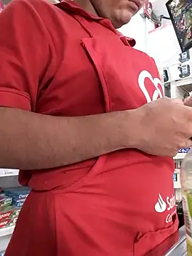 Snapshot of Leosexx chatting on 02/01/26, 02:26 Leosexx online show from 02/01/26, 02:26