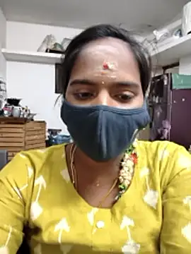 Tamil Hot Divya online show from 02/15/26, 10:50