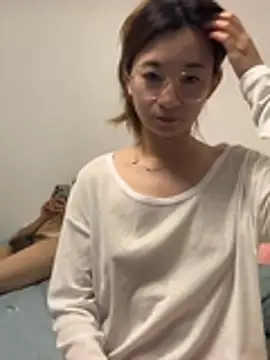 Snapshot of Xiaojuzi- chatting on 06/07/26, 02:21 Xiaojuzi- online show from 06/07/26, 02:21