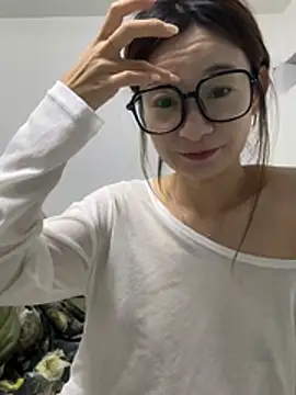 Snapshot of Xiaojuzi- chatting on 07/04/26, 02:23 Xiaojuzi- online show from 07/04/26, 02:23