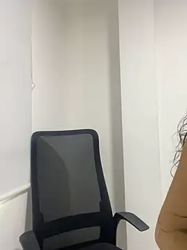 Snapshot of CamilaCastillo chatting on 07/11/26, 12:19 CamilaCastillo online show from 07/11/26, 12:19