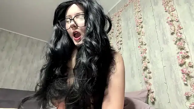 pinkfondnes online show from 03/10/26, 10:15