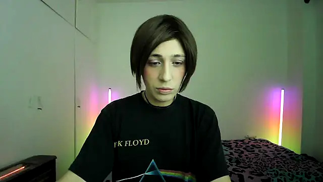 HoneyValentine online show from 02/13/26, 09:44